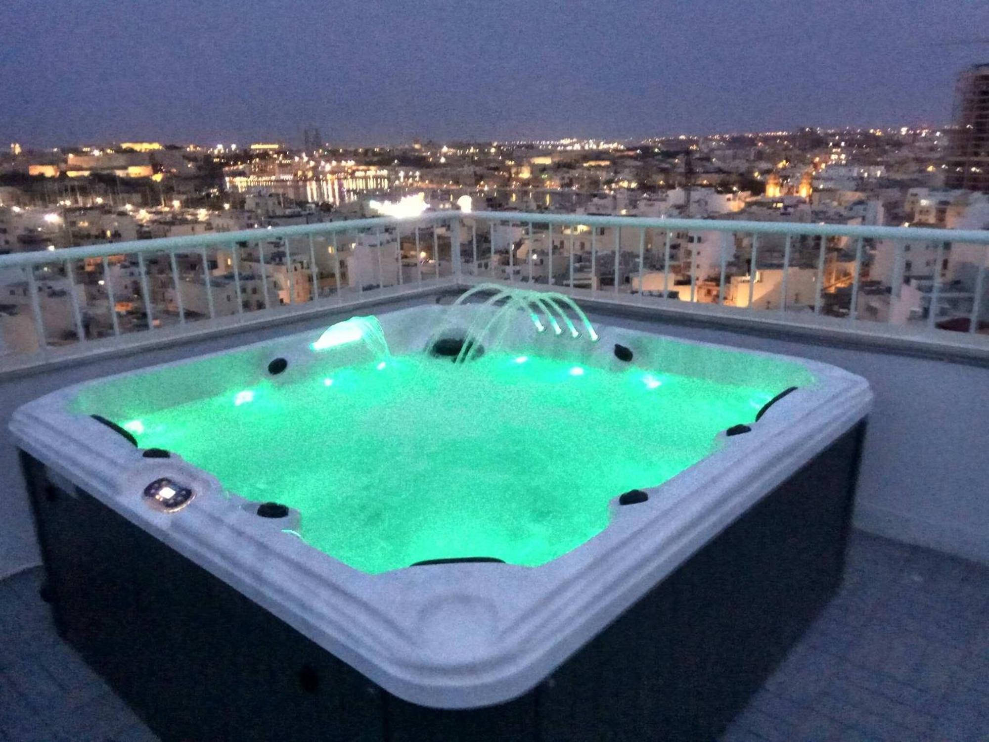 Wonderful Apartments With Shared Jacuzzi And Panorama Rooftop Gzira Eksteriør bilde